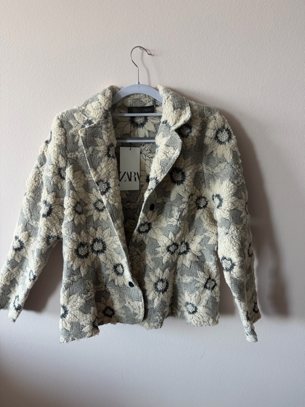 NWT Zara Floral Sherpa Blazer - Cream & Gray